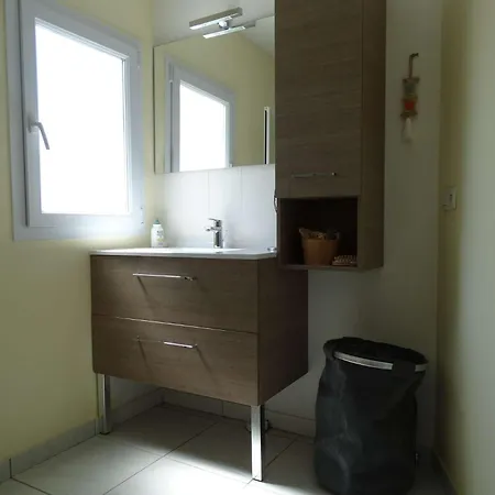 别墅 L'Embellie Saint Gilles Croix De Vie 圣吉尔-克鲁瓦德维